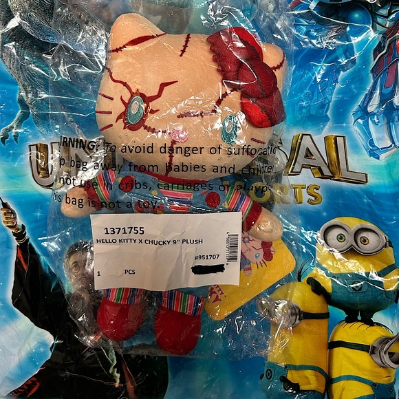 HELLO KITTY CHUCKY PLUSH DOLL - Picture 1 of 5
